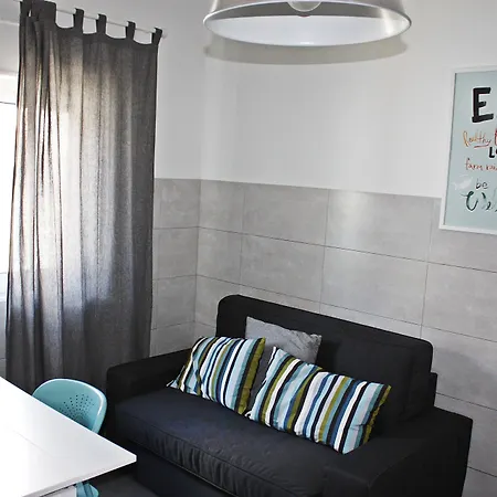 בית הארחה Villaceixe - Cute Living In אודסש